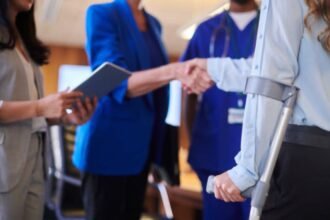 Choosing the Right Workers' Comp Lawyer