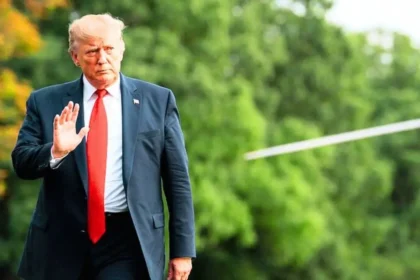 Trump Takes Fight Over 2024 Eligibility to Supreme Court